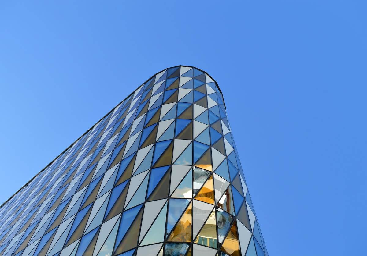 欧联杯3-2、4-0战况激烈，阿斯顿维拉逆转绝杀，16强已定8个席位